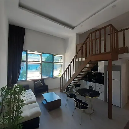 Blue Bells Hostel - Apart * 페티예